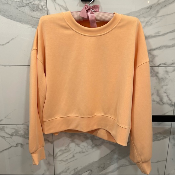 lululemon athletica Sweaters - Lululemon crewneck size 8